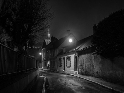 la rue la nuit par Jean Claude