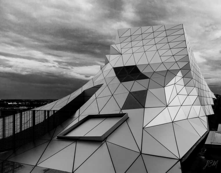 TOITS JCM 106 TOITS JCM 106